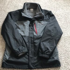 Columbia interchange jacket with removable hood